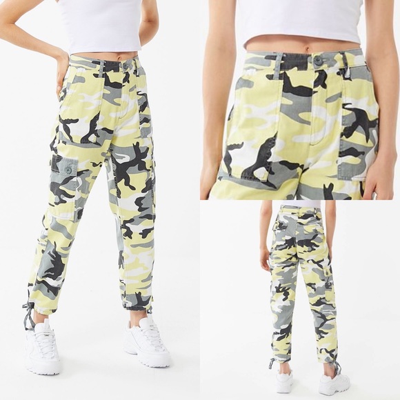 Urban Outfitters Pants - UO CAMO PANTS